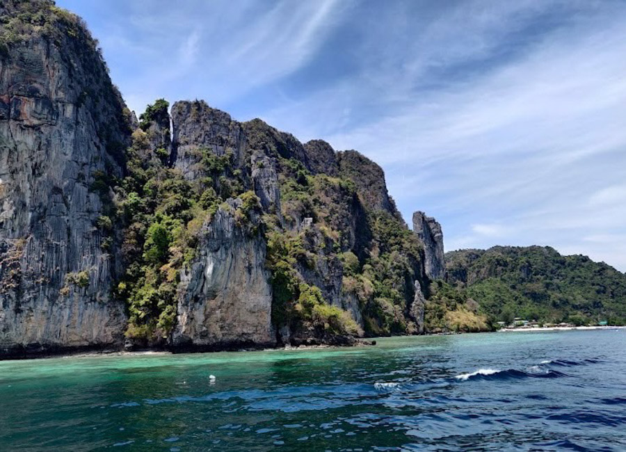 กระบี่-ACTIVITIES-No2-เดินป่าอุทยานอุทยานแห่งชาติหาดนพรัตน์ธารา-หมู่เกาะพีพี-2